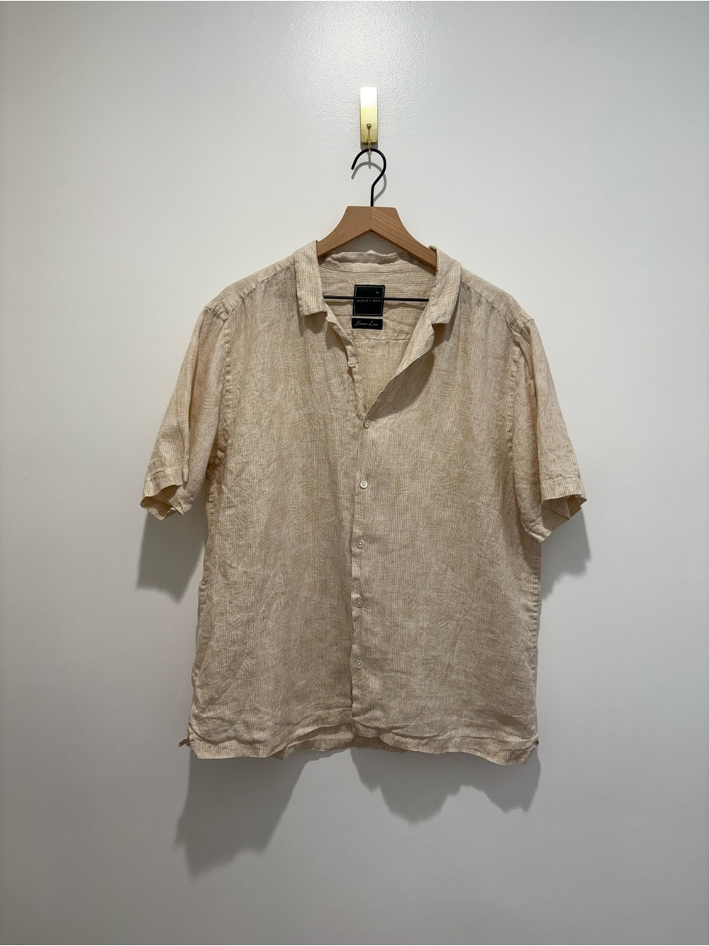 Stitch Note Men’s Linen Button Down